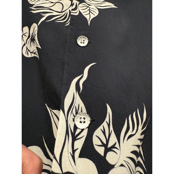 Rag & Bone Short Sleeve Button Up Hawaiian Tropical Navy Floral Shirt size L - Picture 4 of 10